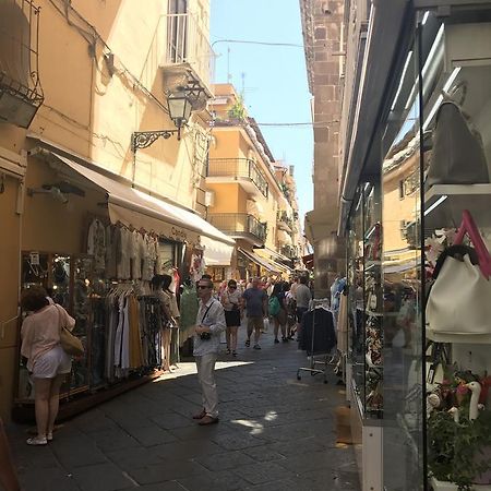 Sorrento Deluxe B&B エクステリア 写真